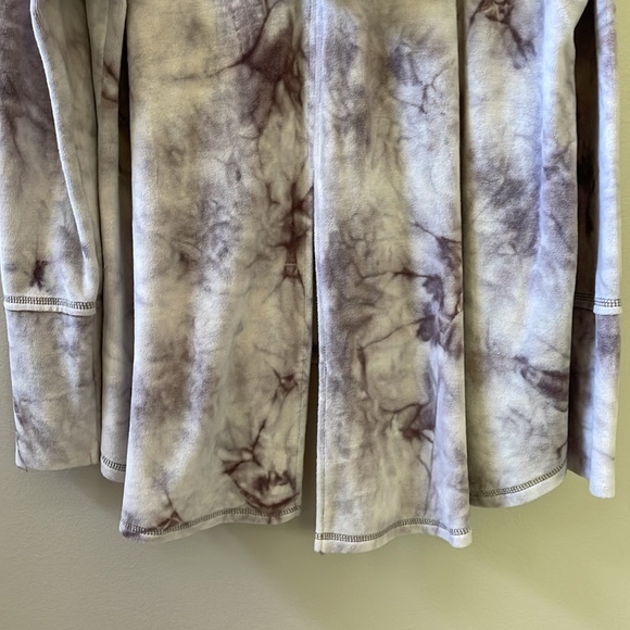Skylar & Jade Long Sleeve Velvety Pullover Hooded Tie-Die Sweatshirt Sz M - Picture 8 of 13